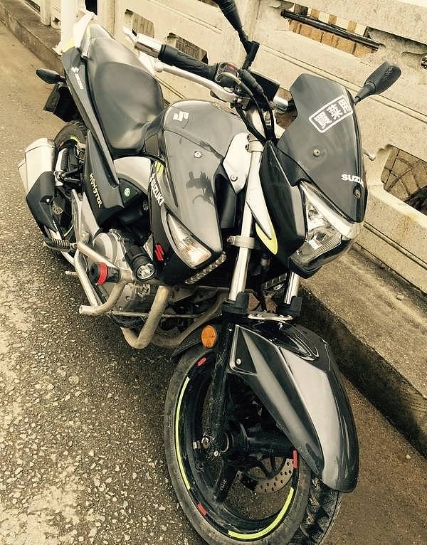 铃木gw250造型老气,豪爵gw250为什么外观一直老气