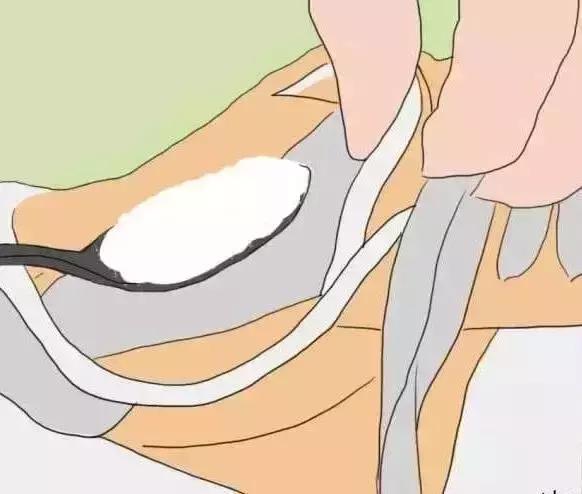 莫名想笑！白色雪地靴洗成黑鞋，店家：改色的钱我就不收了