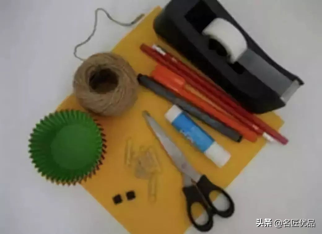 手工做小钓鱼竿玩具,怎么做钓鱼小玩具