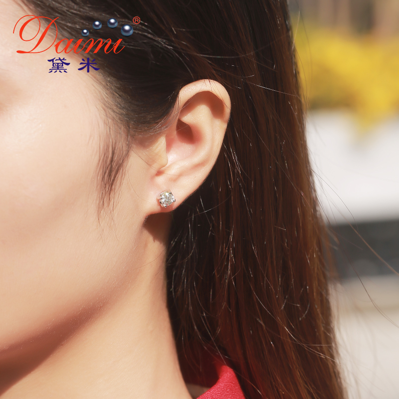 如何选购到好的钻石耳钉,海淘怎么选金丝鸟