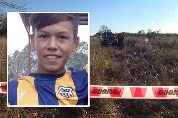 阿根廷12岁男孩上学途中被杀身中30多刀，父母离婚相互指责