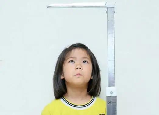怎么计算孩子未来身高的公式,孩子身高和父母关系公式最新