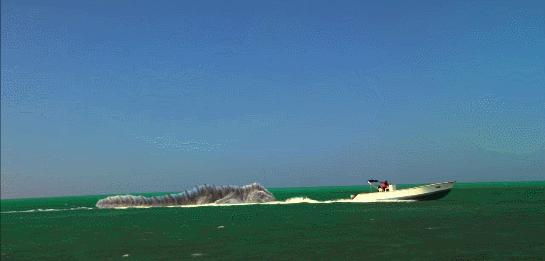 什么是科幻神剧情？美国电影《恐龙侵袭》，上海堡垒也要让位