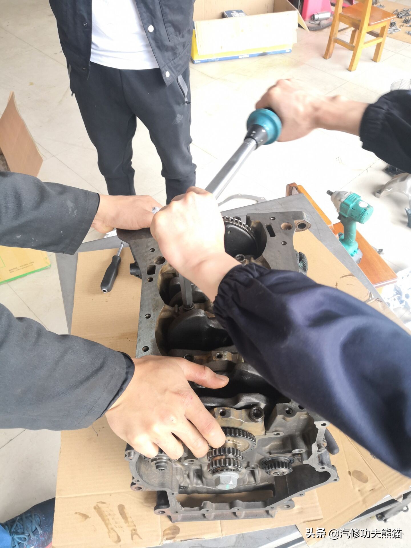 奥迪第三代ea888怎么还烧机油,奥迪的三代ea888烧机油吗