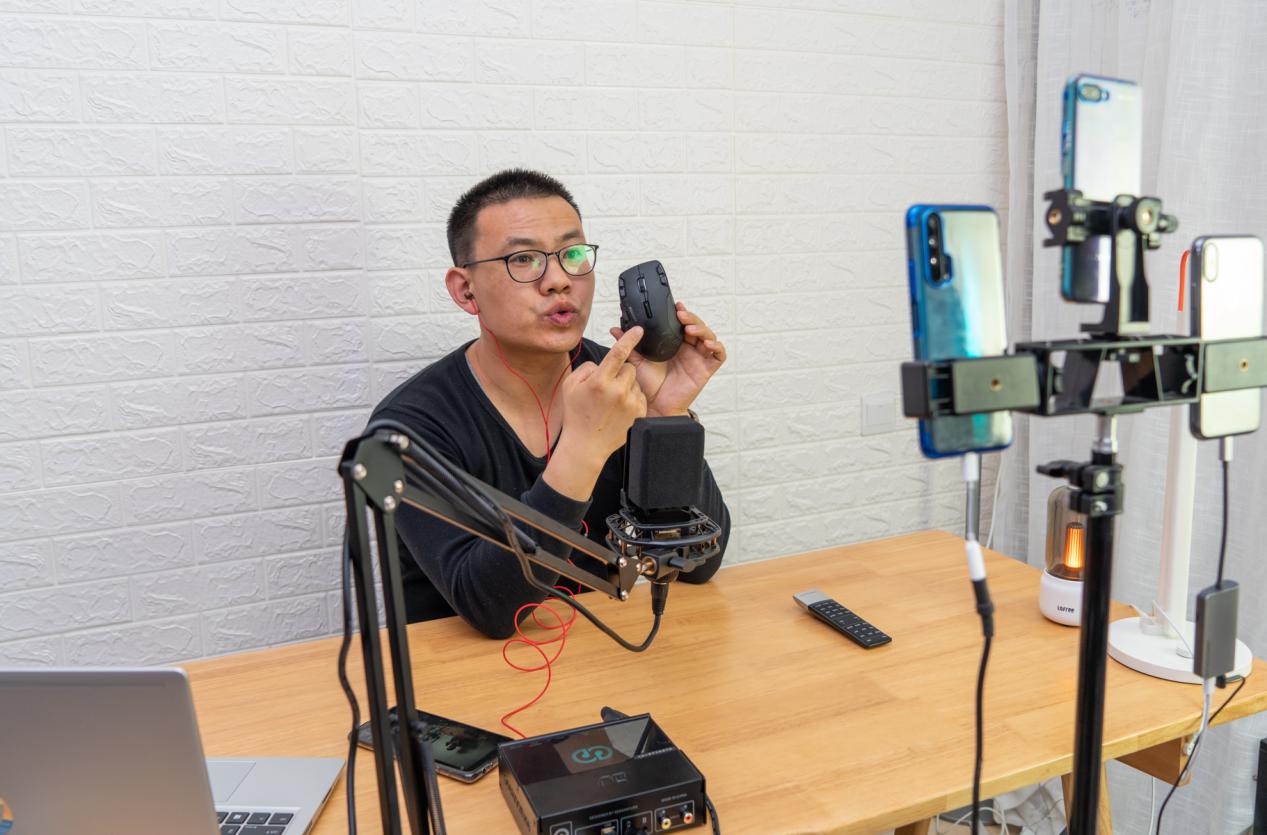 别说学不会,手把手教你直播当UP!