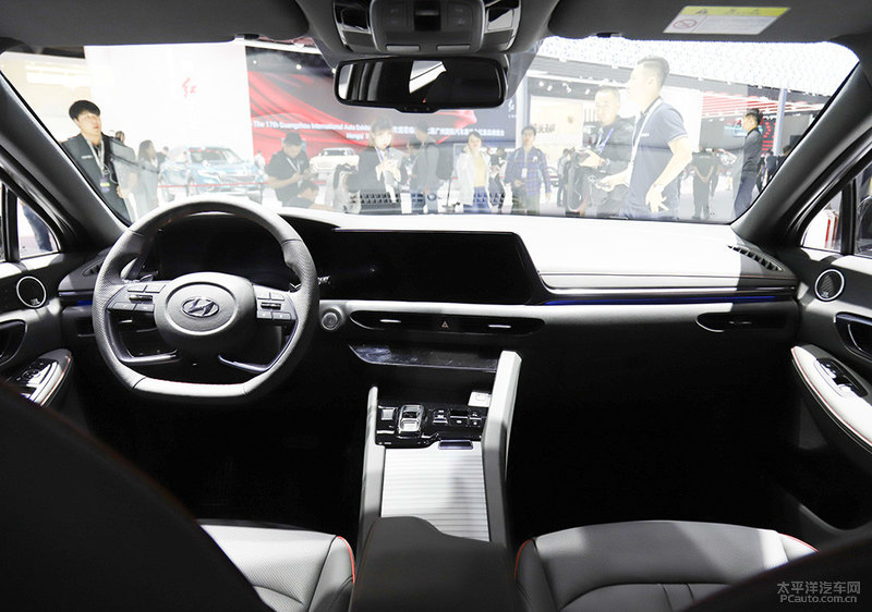 奥迪新a4l2023款,奥迪a3和小鹏p7哪个好