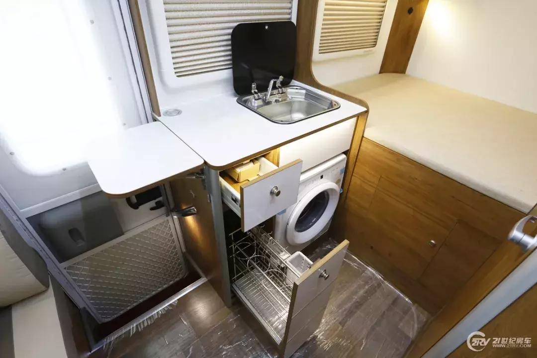 最便宜的c型依维柯自动挡房车,最便宜的依维柯自动挡c型房车