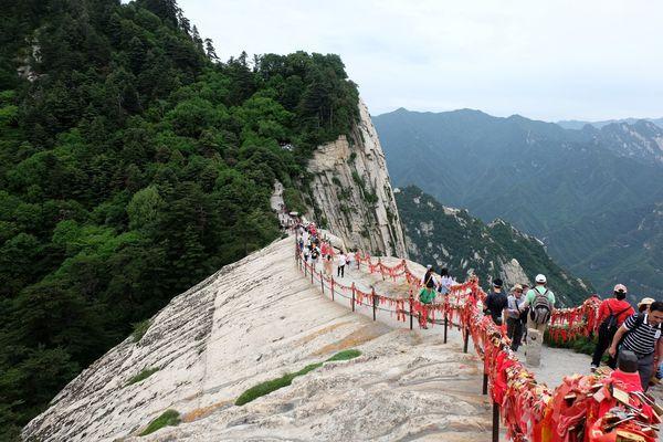 西岳华山五峰风景,华山一日游西安出发路线推荐