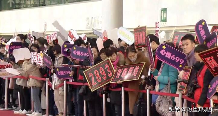 哲领公会和心悦公会,yy年度盛典心悦公会领奖