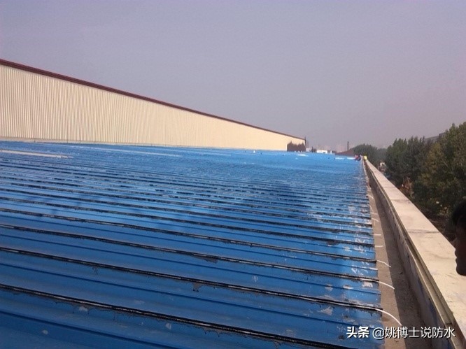 彩钢板铆钉的地方漏水怎么办,彩钢板接缝处漏水怎么处理