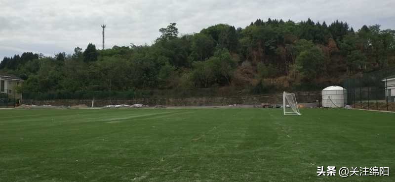 绵阳新建足球场,绵阳哪里有免费开放的足球场