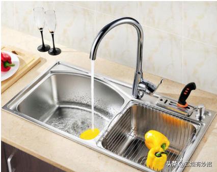 厕所管道堵了但还缓慢下水怎么办,卫生间下水管道堵了怎么快速疏通