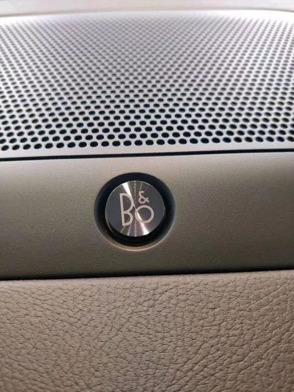 新车方向盘右偏怎么回事,新车方向盘偏左