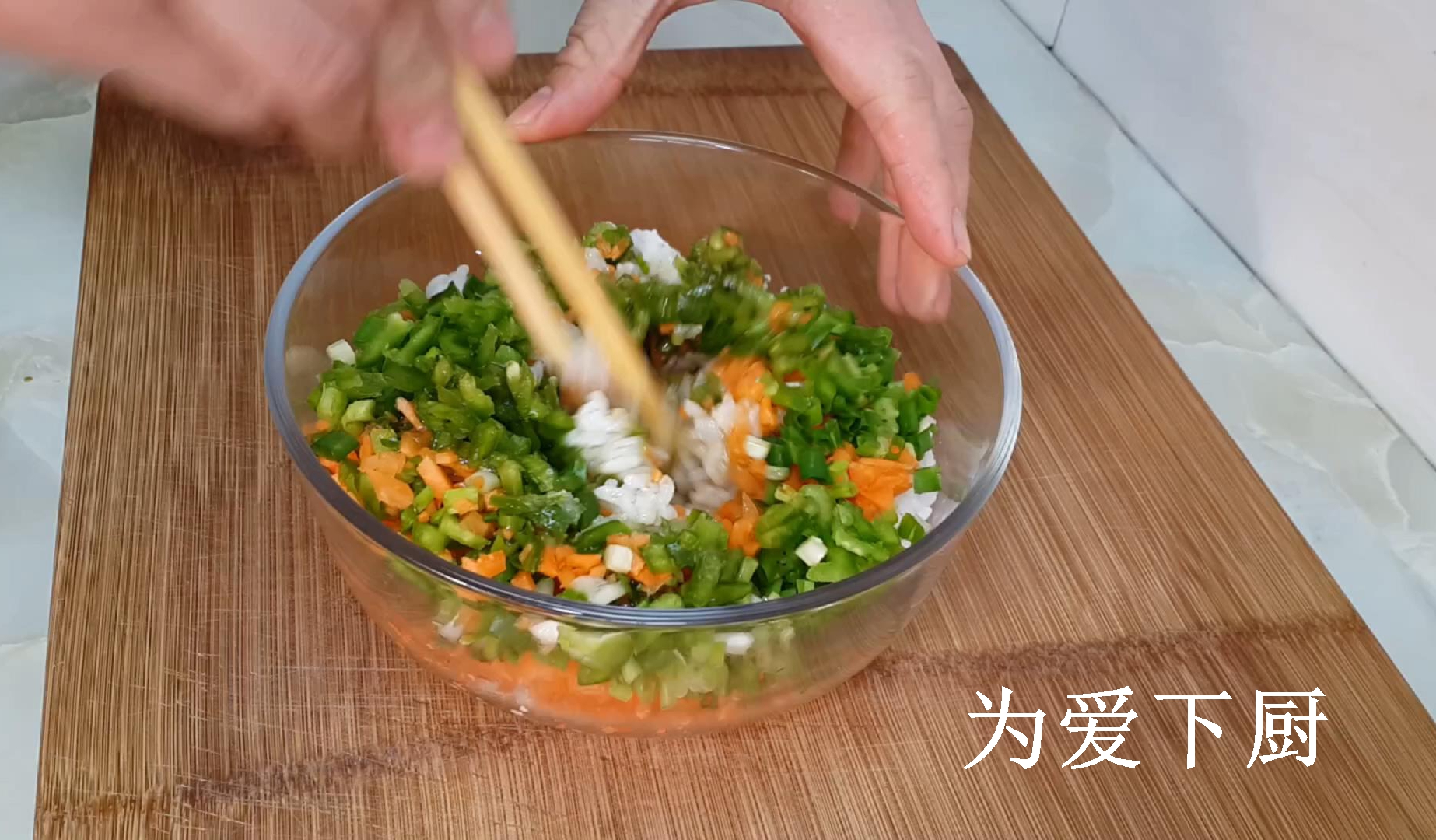 早餐饼简单又好吃做法视频,早餐饼的做法鸡蛋饼