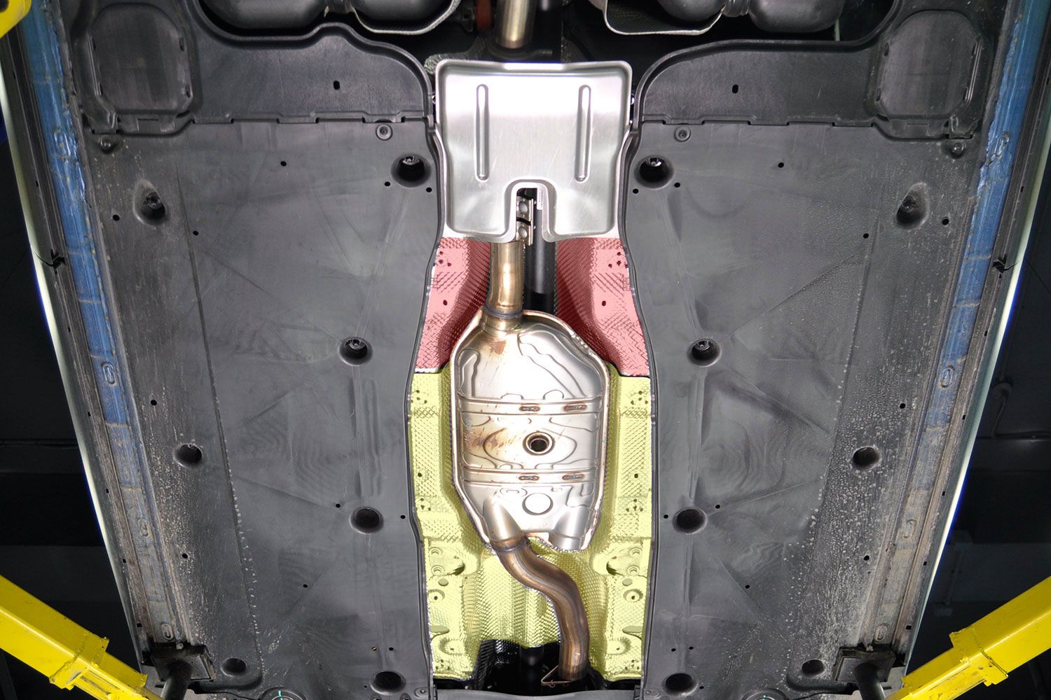 探岳发动机护板拆卸视频,大众探岳底盘装甲