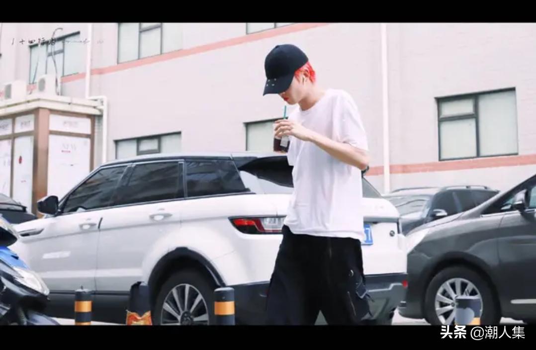 卷毛棒球帽穿搭男生,棒球帽男穿搭