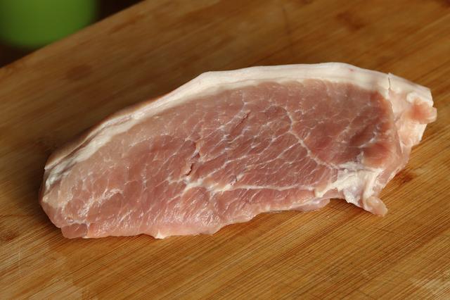 吃不完的猪肉放冰箱哪里,吃不完的五花肉不要扔