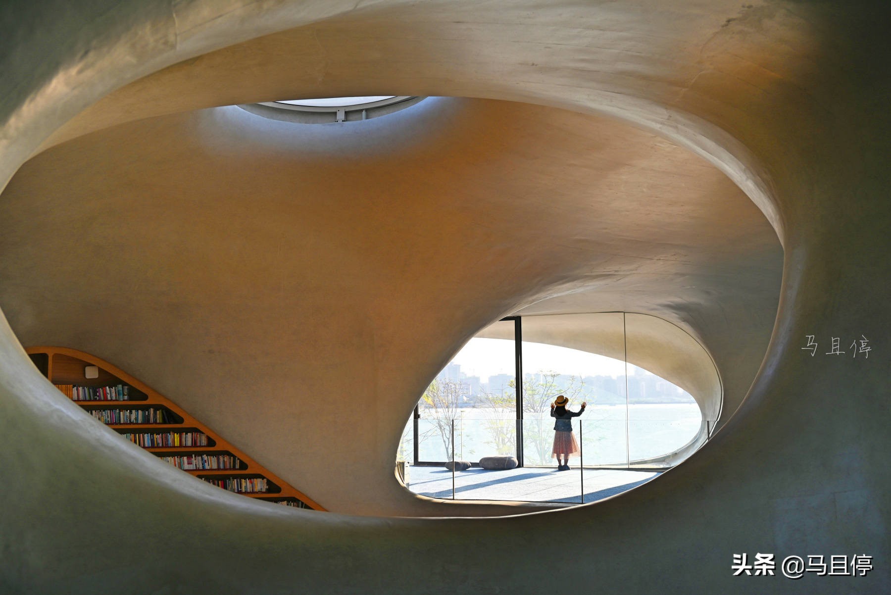 海口云洞图书馆点评,海口云洞图书馆感受