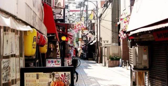 日本大阪藏在小巷的美食,正宗日本章鱼烧旅游图片