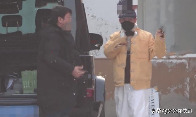 王宝强10岁儿子近照长相清秀,王宝强王子豪