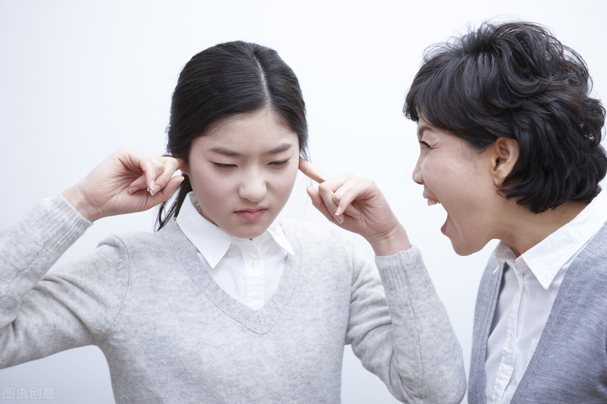 成年人跟妈妈吵架了如何道歉,如果和自己母亲发生争执怎么办