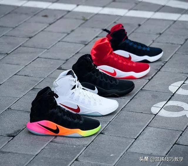 经常崴脚穿什么类型的球鞋,实战起步快不崴脚的球鞋