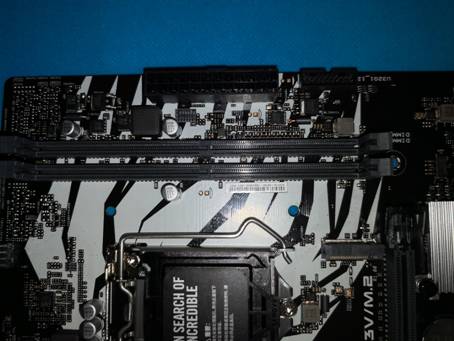 圣旗h610m-d3hm.2最高装几代cpu,圣旗h410m-d3v能装多少频率的内存