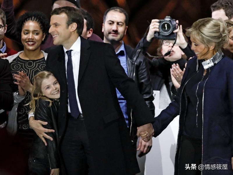 马克龙称与大24岁妻子不算师生恋,法国总统马克龙和老师谈恋爱