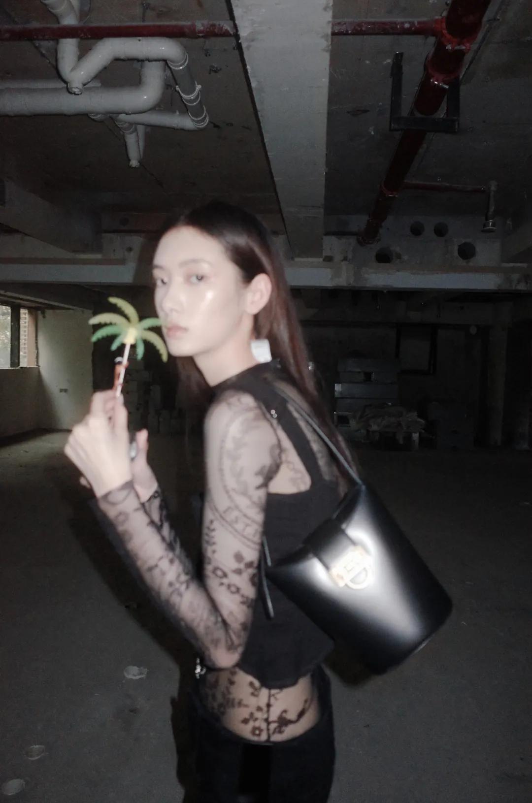 想听艺术少女Cici讲解敦煌壁画