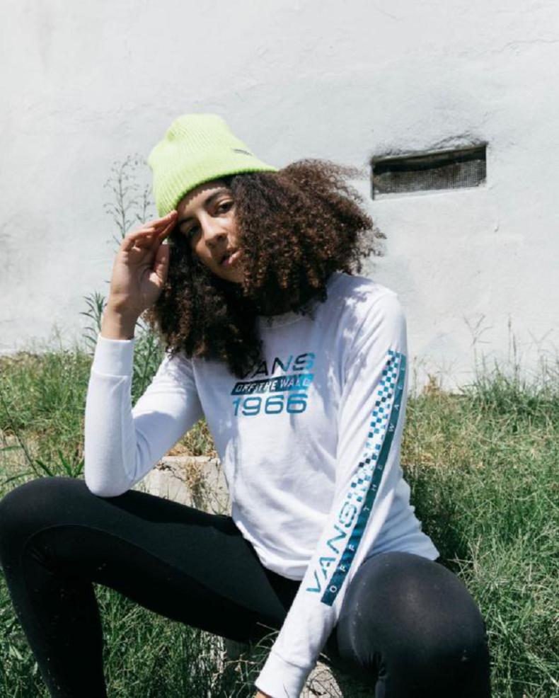 vans基础款卫衣,vans2019连帽卫衣