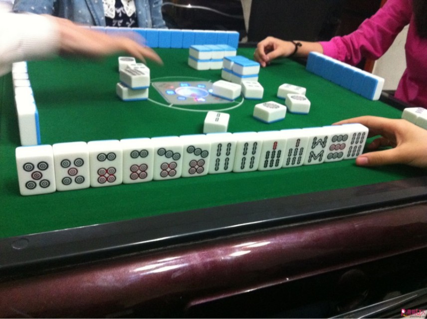 说说打麻将的幽默句,说说打麻将的痛苦