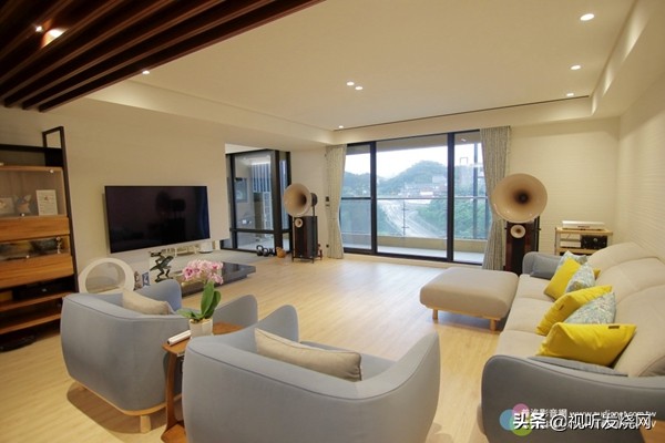 hifi音响与专业音响哪个音质好,hifi和普通音响实测