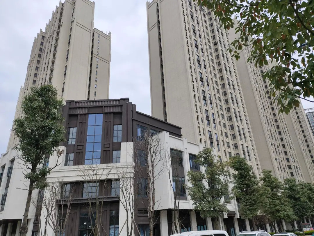 新楼盘18层买二层的优缺点,买房6层14楼和18楼哪个楼层好