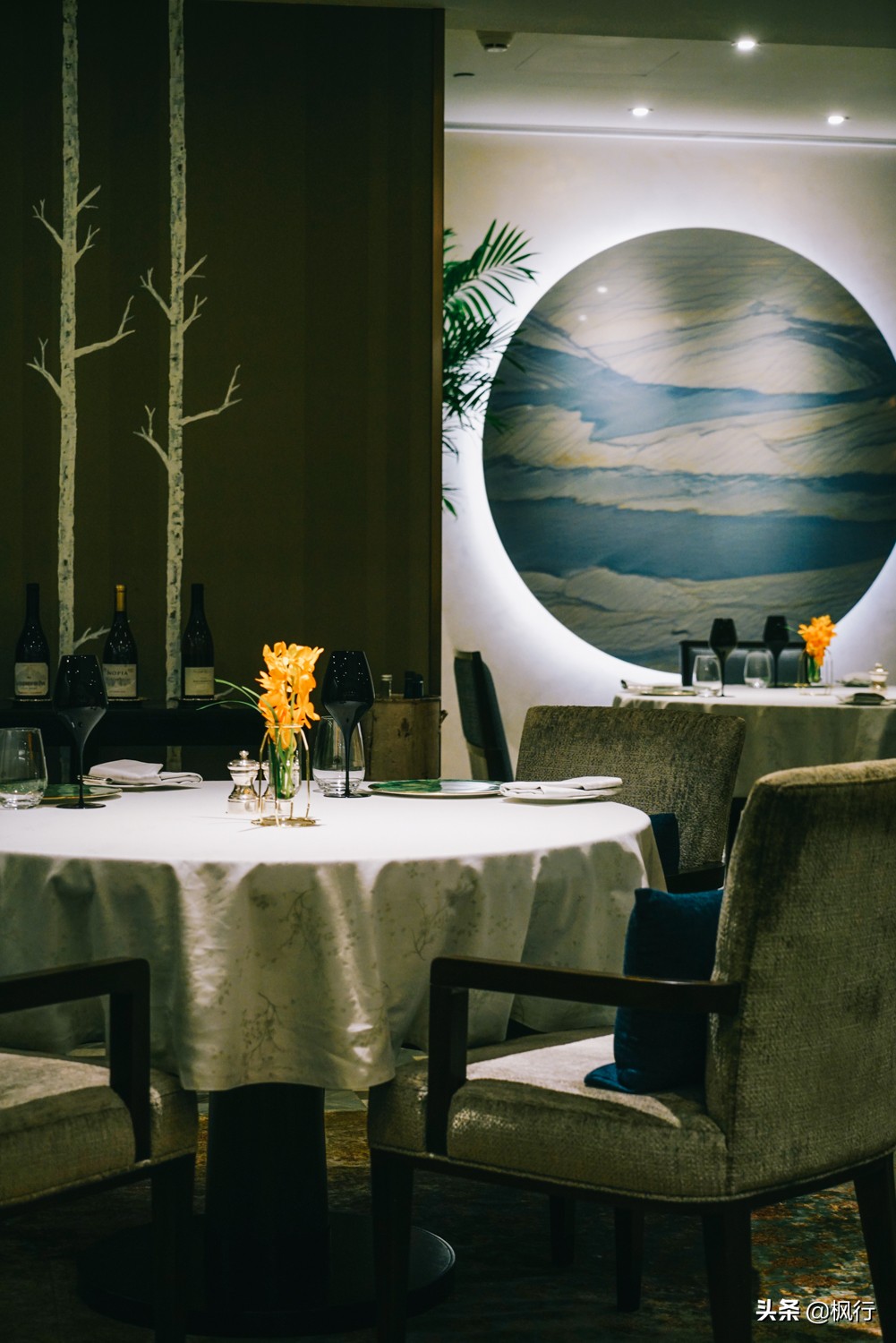 豪华王府饭店的餐厅周菜单，颜值高如帅主厨，老百姓也消费得起