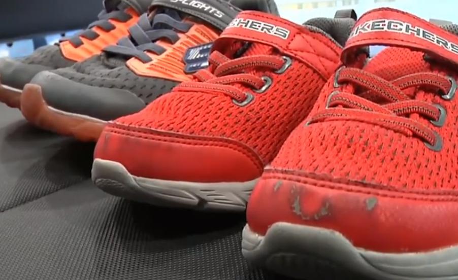 浙江一女子买鞋,浙江一女子给女儿买鞋