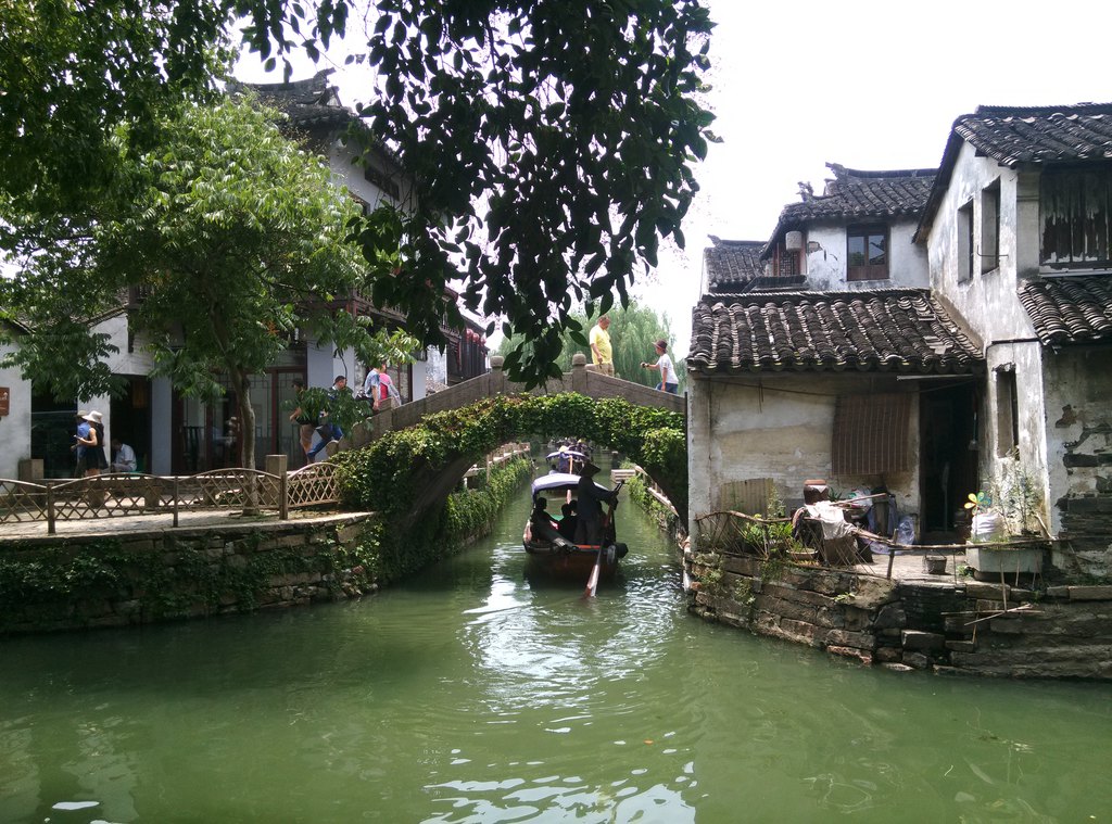 中国以前的两个村子打架,中国最神奇的三个古镇