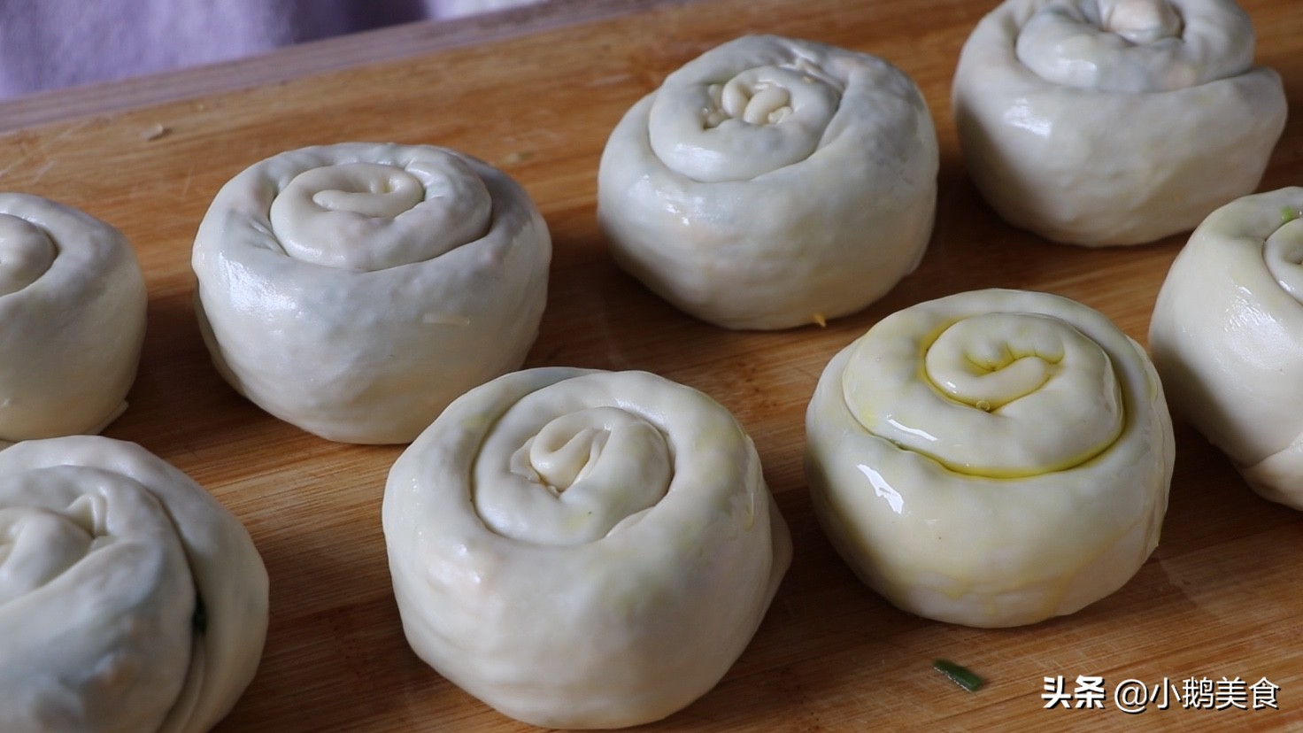 怎样做馅饼又薄又软,做馅饼的教程