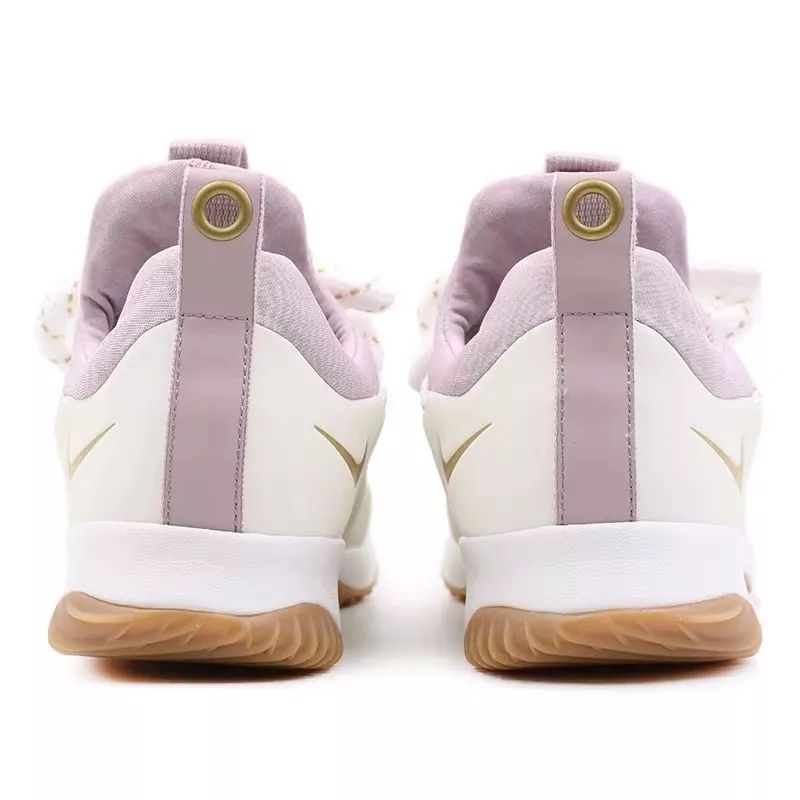 春季好看的运动鞋,秋冬季脚感超好的几款运动鞋推荐