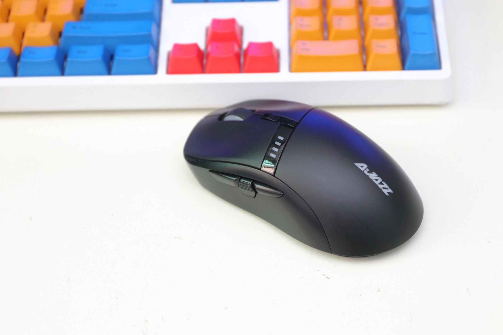 英菲克无线鼠标是国产的吗,既能有线又能无线电竞鼠标推荐