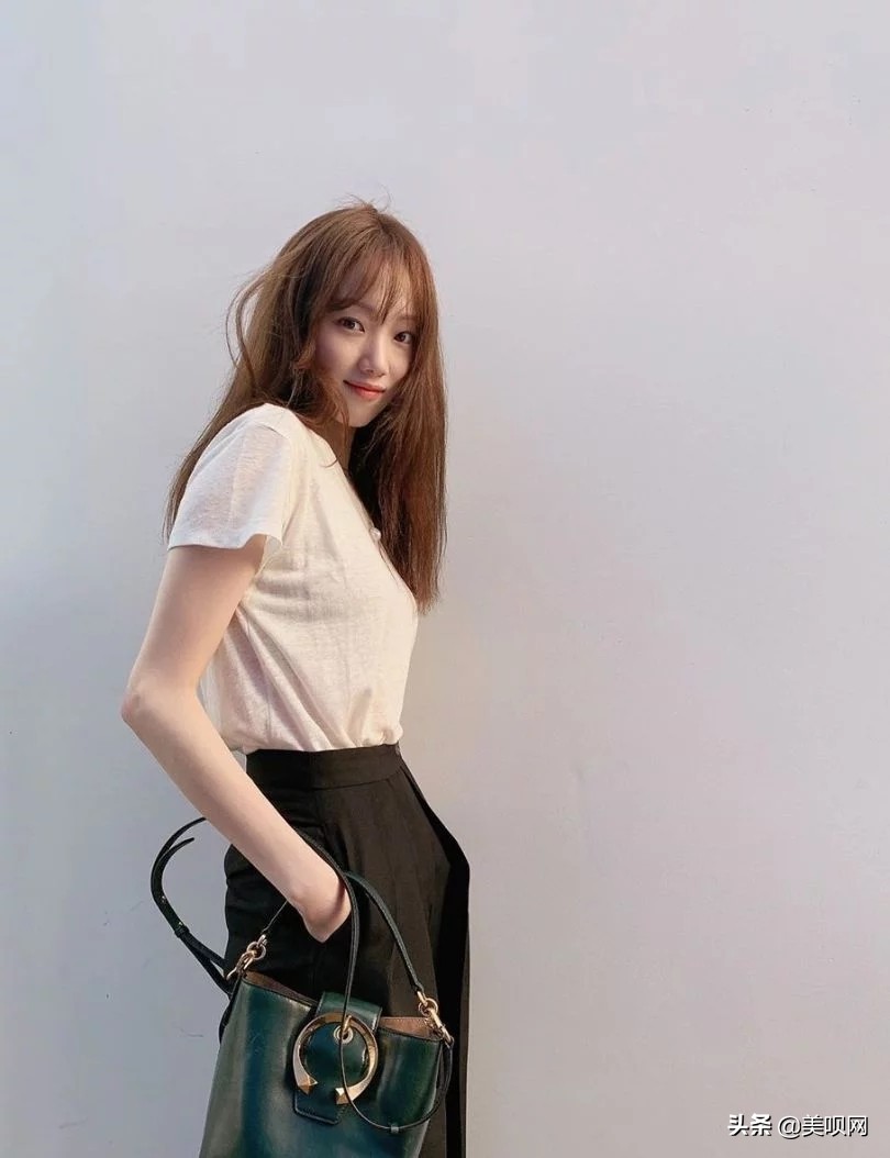 lisa短发发色有哪些 (lisa同款发色显白)