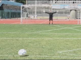 射门教学如何踢飞球,射门技巧足球教学小学生