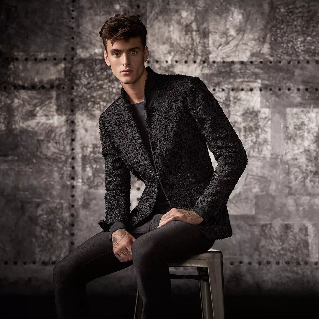 nickjonas是谁,nickjonas是印度裔吗