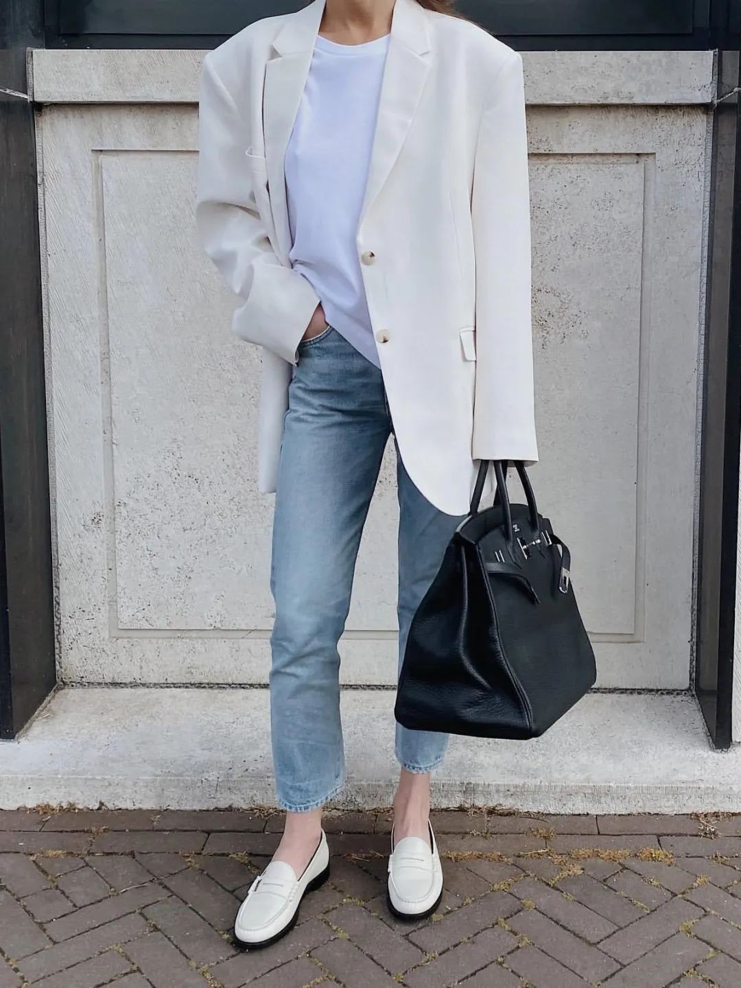 今年流行什么样的乐福鞋 (今年流行的乐福鞋都有什么样的)