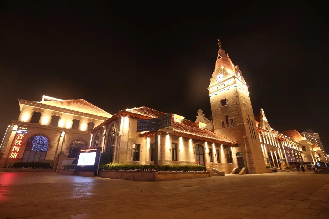 还记得朱自清的荷塘月色吗,朱自清火车站背影原型照片