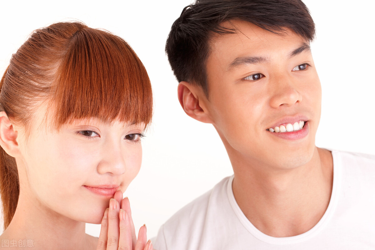 男朋友买假的名牌包包送女朋友,你怎么看?