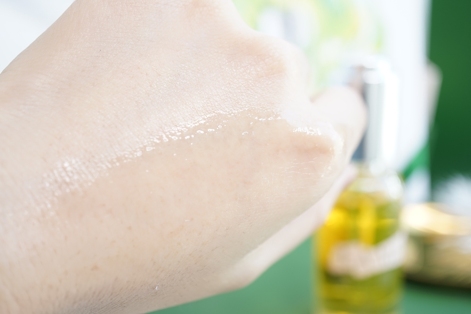 海蓝之谜臻璨焕活精华油测评,海蓝之谜鎏金焕颜精华适合混油吗