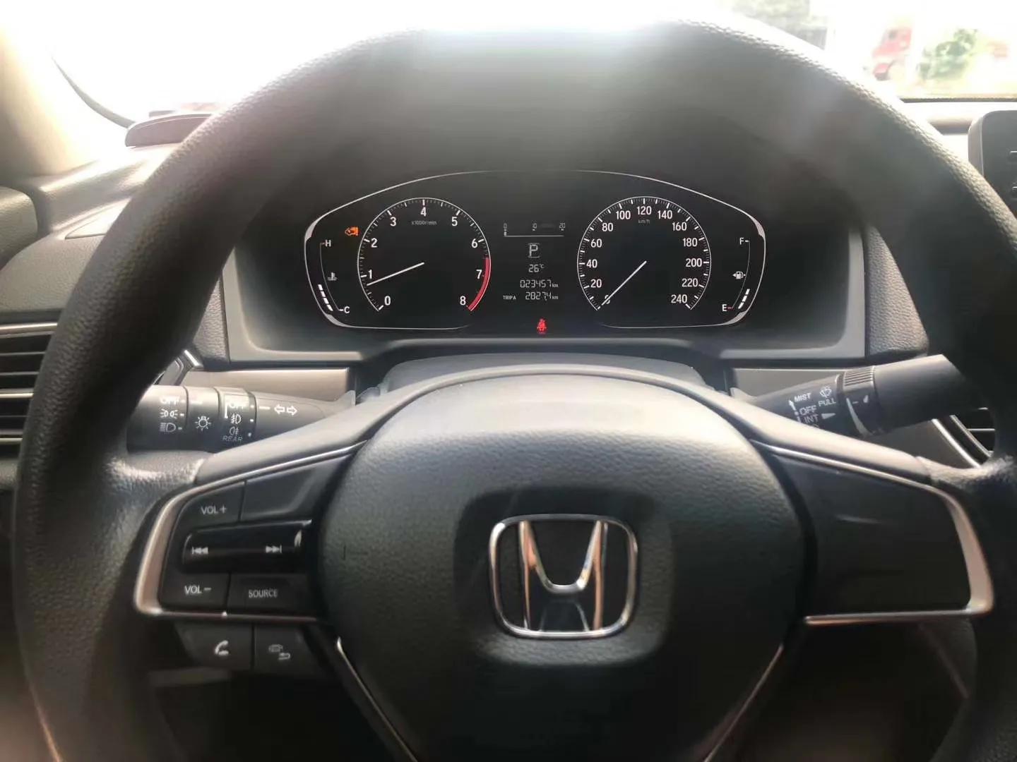 八代雅阁2.4和七代雅阁2.4对比,22款雅阁和23款雅阁对比哪些提升