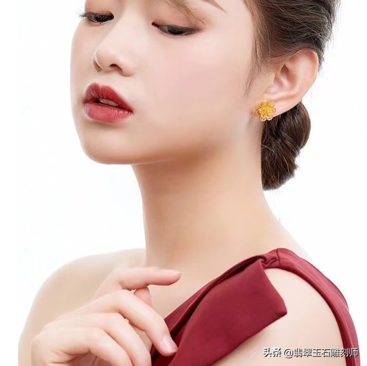 结婚三金选择黄金还是彩金,结婚金首饰怎么挑选