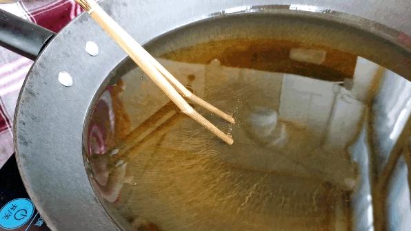 茴香小油条的做法火了，只需简单3步，新手也能一次成功