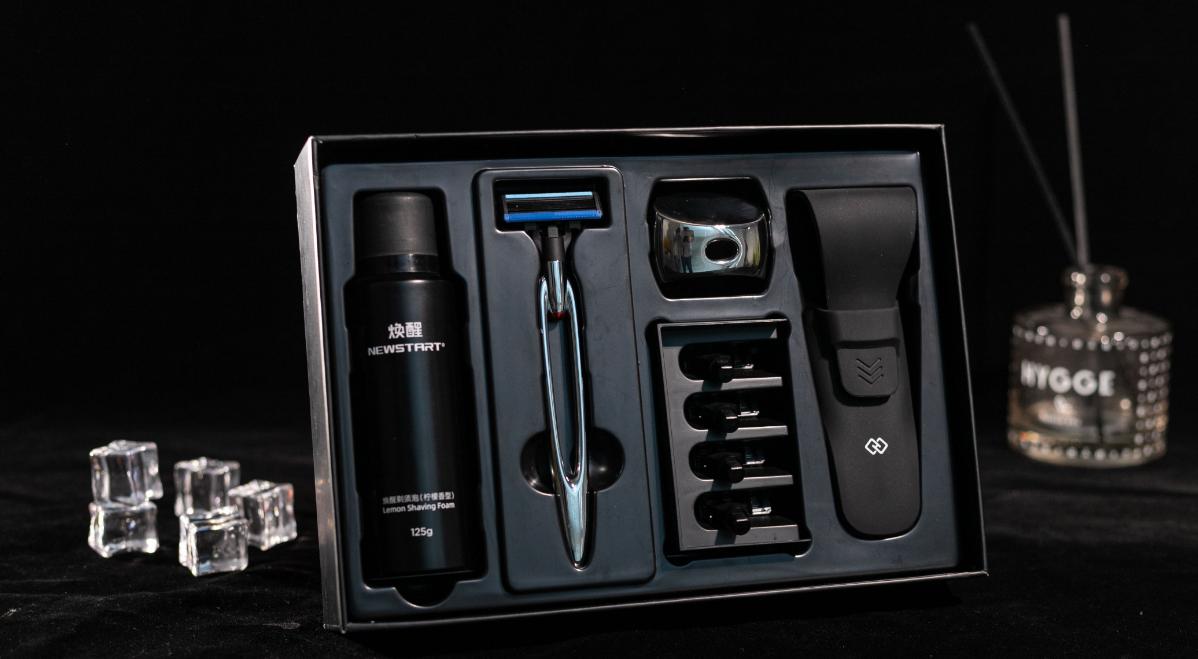 易烊千玺鹿晗实绩对比,易烊千玺金鹿奖提名回放